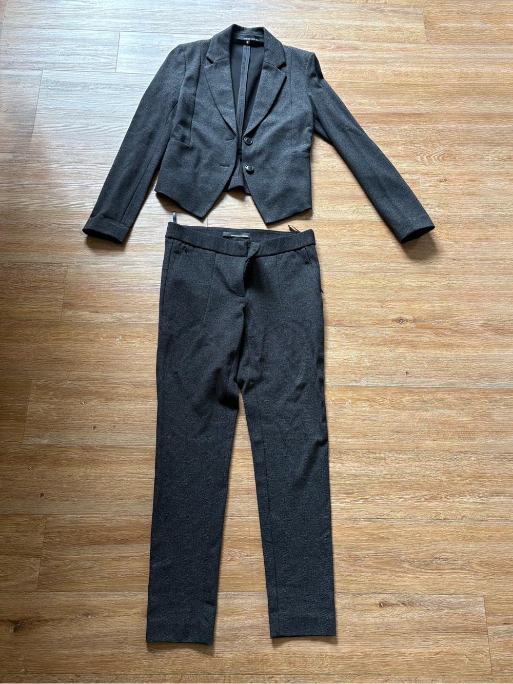 Amanda Chelsea Charcoal Gray Two-Piece Suit Pants 6 & stretch Blazer jacket 0